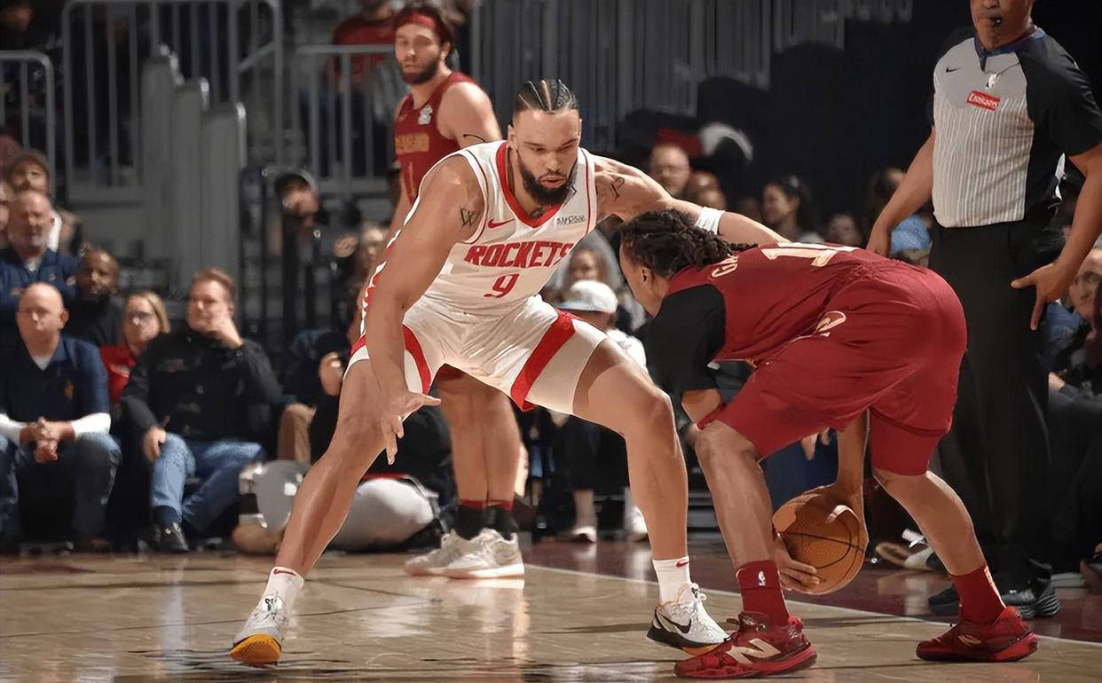 热火复出首战,火箭状态火爆,米切尔成为焦点!的简单介绍