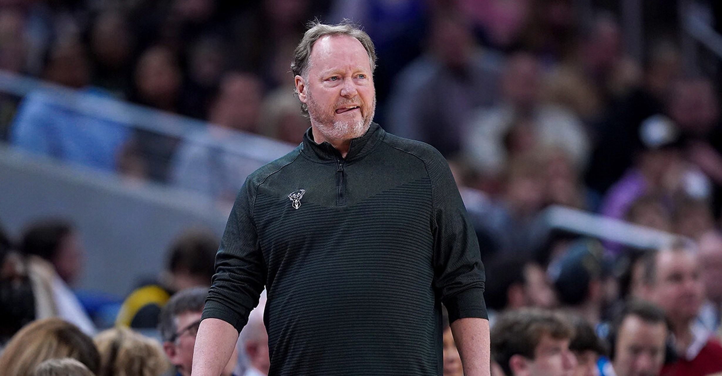 Ming遭遇十五连败，雄鹿教练面临压力！的简单介绍