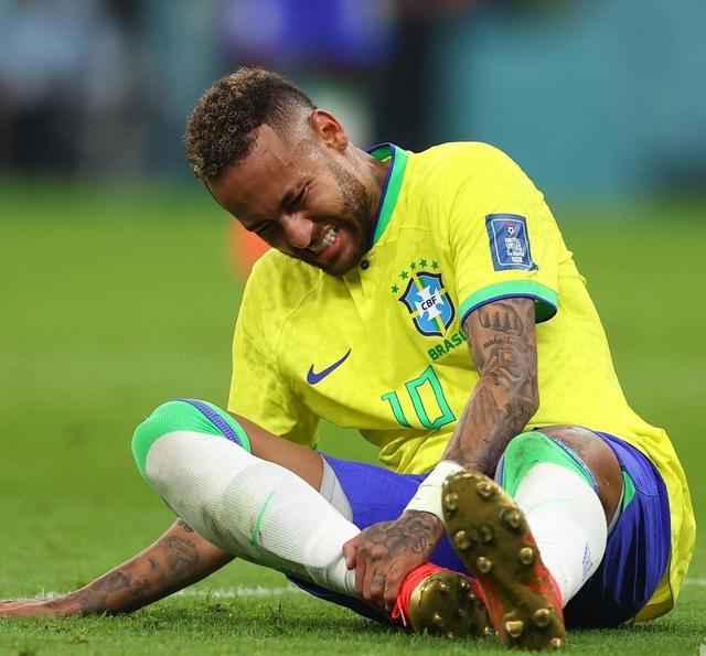 内马尔连续七场比赛得分超过问鼎冠军,塞尔维亚队挑战极限!