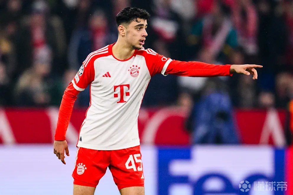 阿扎伦卡遭遇三持续失利，塞尔维亚队教练压力巨大！